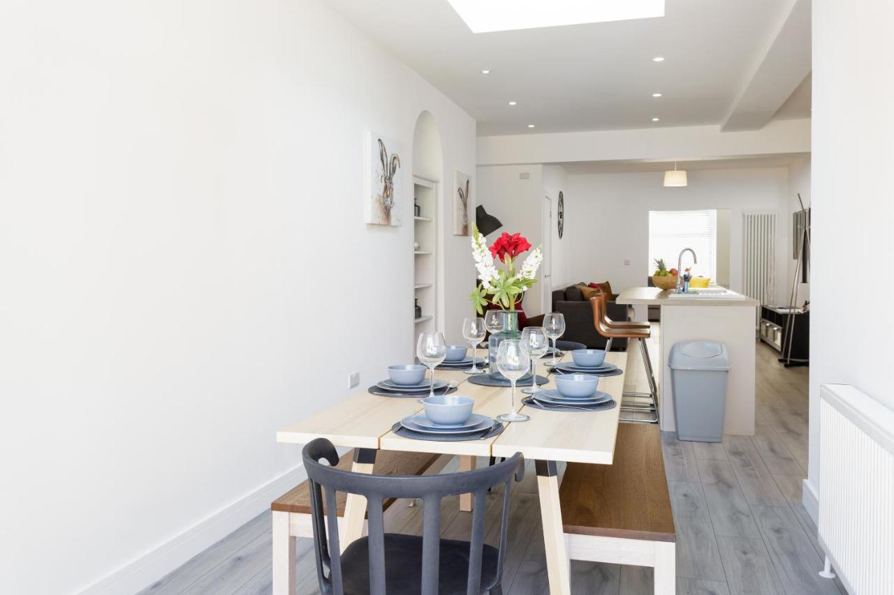 Harold House - Modern Open Plan 4 Bedroom, 3 Bathroom House In Central Southsea, Portsmouth Esterno foto