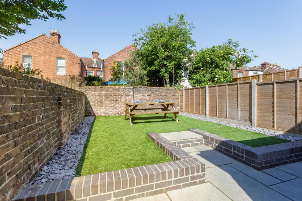 Harold House - Modern Open Plan 4 Bedroom, 3 Bathroom House In Central Southsea, Portsmouth Esterno foto