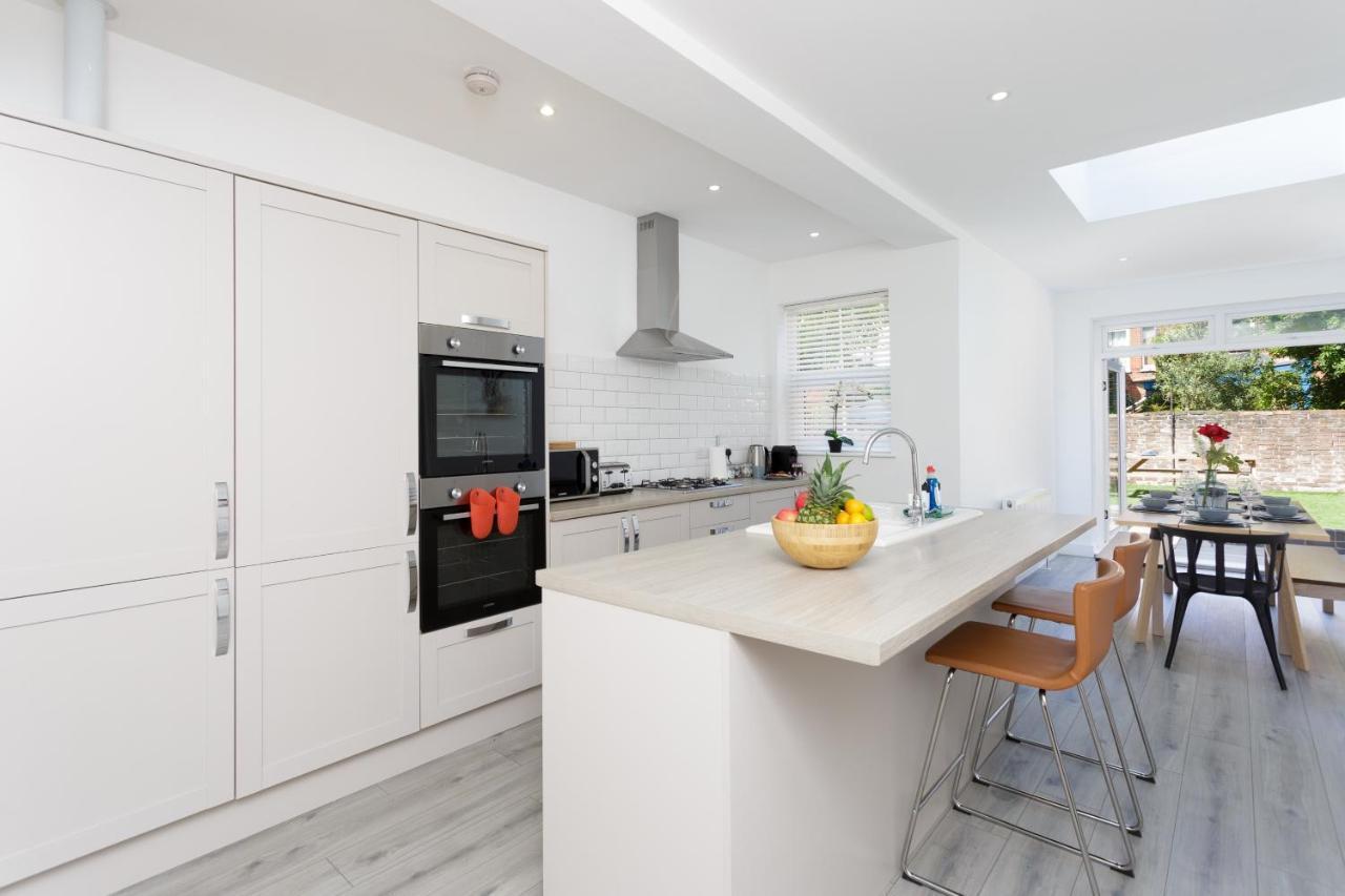 Harold House - Modern Open Plan 4 Bedroom, 3 Bathroom House In Central Southsea, Portsmouth Esterno foto